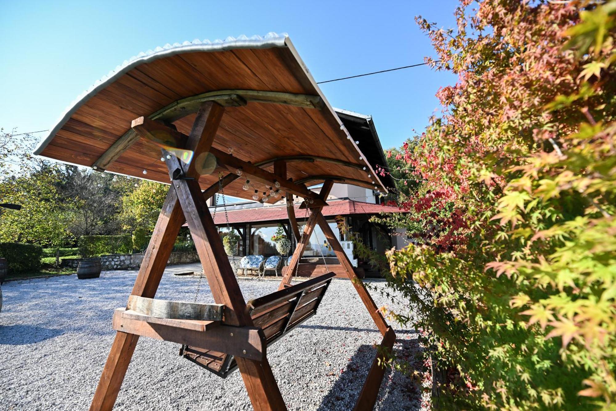 Pocitniska Hisa Parkfield Dragovan Metlika Buitenkant foto
